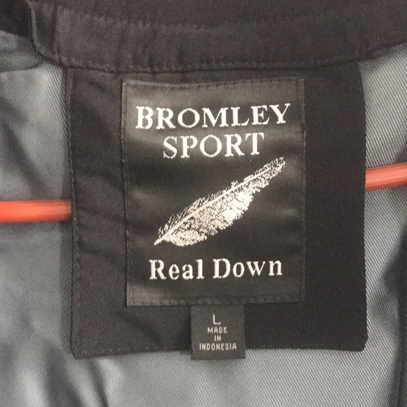 Two piece down jacket system - Picture 3 of 7